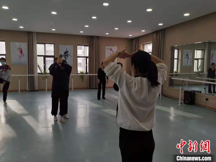 点击进入下一页